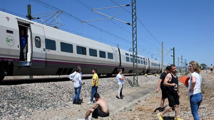 Cehia, paralizată de o pană masivă de curent electric. Transportul public şi circulaţia trenurilor, cele mai afectate
