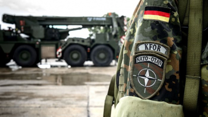 Germania zguduie continentul şi dă startul unei noi epoci în Europa: Reapare serviciul militar sub formă de voluntariat, iar toţi bărbaţii de peste 18 ani vor trebui să se înregistreze. „Doar aşa descurajarea Rusiei este cu adevărat credibilă”