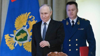 Fiul de 2 ani al procurorului general al Rusiei e proprietarul unui apartament de 7,7 milioane de euro, peste drum de Kremlin