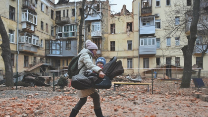Armata lui Putin practică în orașele ucrainene ocupate un jaf sistemic. Peste 25.000 de locuințe confiscate