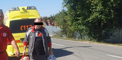 INCREDIBIL Eliberat după 20 de ani, un schizofrenic care și-a ucis tatăl a fost lăsat în stradă de autorități: „Este imprevizibil, un real pericol”