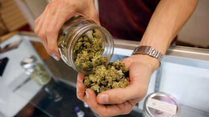 Consumul de marijuana dublează riscul de deces prin afecțiuni cardiovasculare, inclusiv infarct și accident vascular cerebral