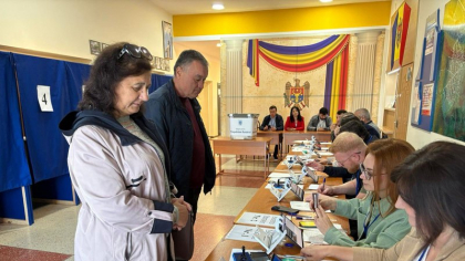 Mobilizare record în Republica Moldova. Peste 100.000 de români basarabeni și-au exercitat dreptul electoral deja