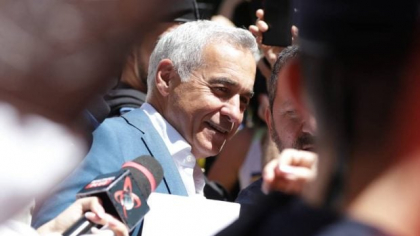 Călin Georgescu a făcut o baie de mulțime în fața Judecătoriei Sectorului 1 din București