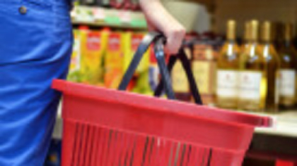 Românii vor plăti în continuare mai puțin pentru alimentele de bază – Coaliția menține plafonarea prețurilor la 17 alimente