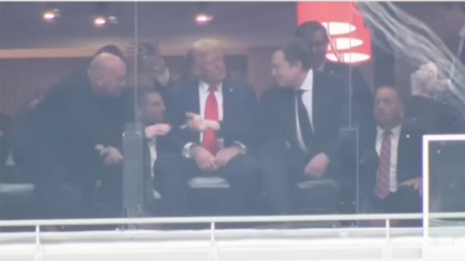 Donald Trump şi Elon Musk şi-au vorbit în public, la trei luni după ce președintele american i-a spus miliardarului că „a înnebunit”