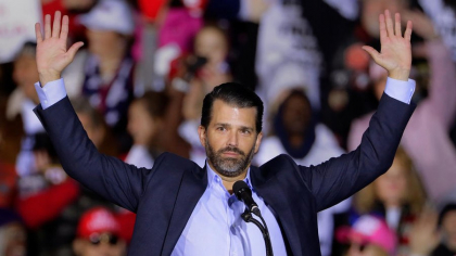 Numerele personale ale unor lideri politici precum Donald Trump jr. și premierul Australiei, dezvăluite pe un site care folosește AI pentru colectarea de date