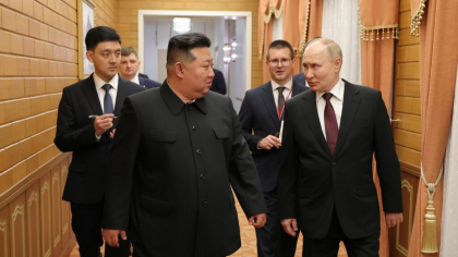 Vladimir Putin și Kim Jong Un vor participa la parada militară din China