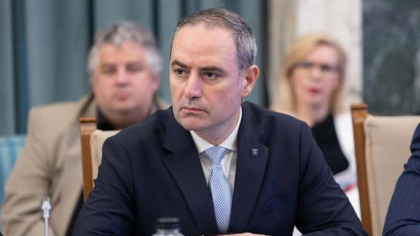 Ministrul de Finanţe, Alexandru Nazare : Au fost schimbate 21 din cele 33 de persoane cu roluri de conducere la nivel central la Direcţia Generală Antifraudă. Schimbări importante se fac şi la inspectori, acolo unde a lipsit acţiunea reală în combaterea evaziunii fiscale
