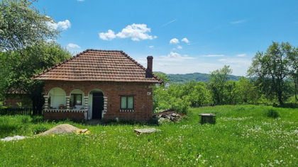 Două treimi din gospodăriile aflate sub pragul de sărăcie după plata facturilor la energie sunt la sate