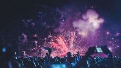 BNPL se extinde accelerat: de la electronice si moda la alimente si festivaluri