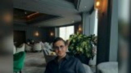 „Escrocul de pe Tinder” a fost arestat în Georgia la cererea Interpol. A păcălit mai multe femei să îi împrumute bani