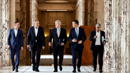 Alertă de gradul 0 la Guvern, este nevoie urgentă de 1,3 miliarde de euro. Misiune aproape imposibilă pentru miniştri lui Cătălin Predoiu