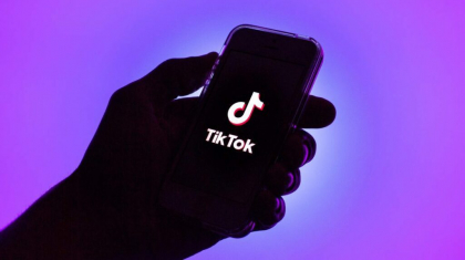 UE acuză TikTok de încălcarea normelor privind publicitatea online