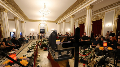 „Mihai, Hunedoara te iubește!” Priveghi emoționant pentru fostul campion mondial Mihai Leu