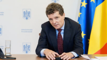 Mai mult de jumătate dintre români sunt nemulțumiți de activitatea președintelui. Ce ministru i-a dezamăgit cel mai tare SONDAJ
