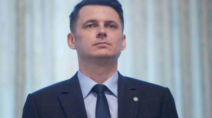 Noua supermajoritate guvernamentală scârțâie în Parlament încă din primele zile