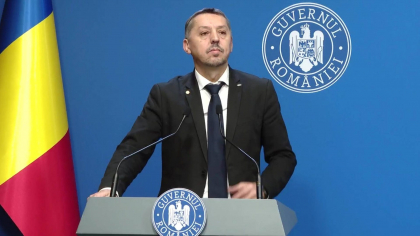 Schimbările majore propuse de guvernul Bolojan în educaţie. Program de la 8 la 17 şi „redimensionarea” burselor