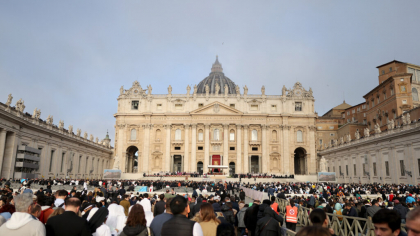 Vaticanul numește judecători pentru procesul unui artist iezuit, acuzat de abuzuri sexuale