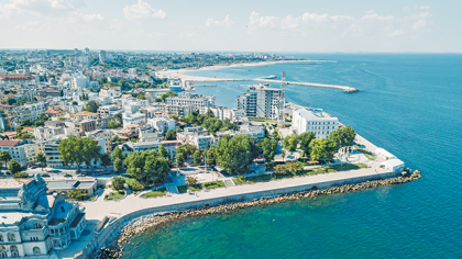 Cât de mult afectează sezonalitatea de pe litoral turismul naţional? Staţiunile de pe litoral atrag circa 11% din numărul total de turişti, aproape similar cu destinaţiile balneare, care funcţionează pe tot parcursul anului