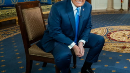 Semne îngrijorătoare pe corpul lui Donald Trump. Care sunt explicațiile medicilor FOTO