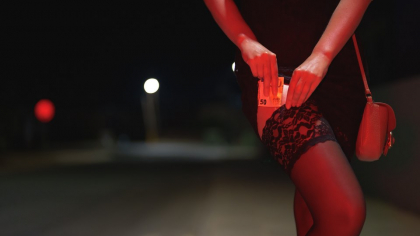 Româncele domină piața muncii sexuale din Germania. Peste o treime din prostituate provin din România