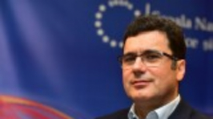 Dan Tanasă a anunțat că AUR nu va merge la consultările pentru formarea noului guvern / Tanasă a refuzat să răspundă la întrebările jurnaliștilor, deși e purtător de cuvânt al partidului (VIDEO)