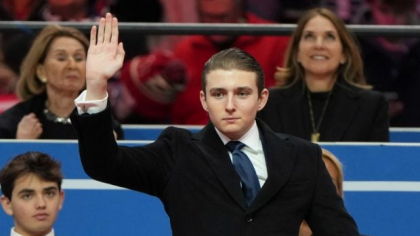 Băiatul lui Donald Trump nu s-a plictisit vara aceasta, deși nu și-a făcut o iubită. Cu ce s-a ocupat Barron, care are 19 ani