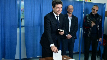 Nicușor Dan a mers la o secție de votare din București, după ce a votat în Făgăraș: „Am venit să-i salut”