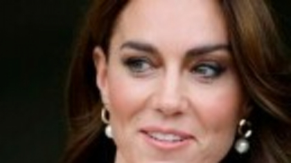 De ce poartă Kate Middleton cinci inele pe degetul inelar. Adevărata lor semnificație este una foarte emoționantă