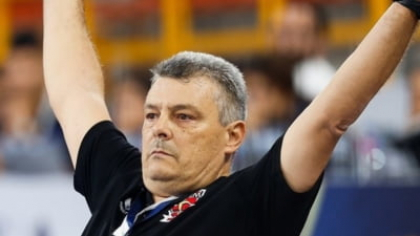 Fostul selecționer al României a preluat o națională de top a lumii. Prima reacție