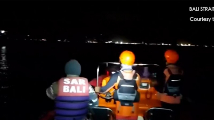 Incident tragic în Indonezia: Un feribot s-a scufundat în largul insulei Bali. Patru morți și 38 de persoane dispărute