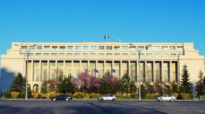 Şeful Cancelariei lui Bolojan a cerut o listă cu angajaţii Guvernului care au ieşit la proteste. Salarii tăiate pentru orele de grevă