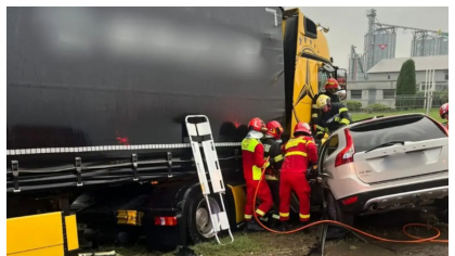 Accident grav în Suceava. O persoană a murit, iar alte trei sunt în stare critică