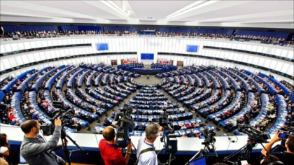 Bruxelles-ul trasează limitele AI / Comisia Europeană publică ghidul etic oficial