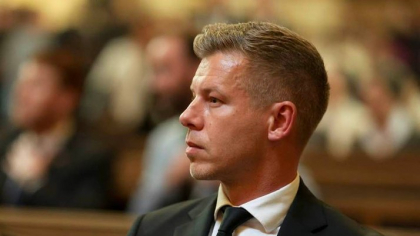 Liderul opoziției din Ungaria îl acuză pe Viktor Orban că i-a vândut pe maghiarii din România. El pleacă pe jos de la Budapesta la Oradea