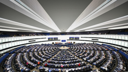 Parlamentul European a votat excluderea a 90% dintre companii de la taxa vamală pe carbon