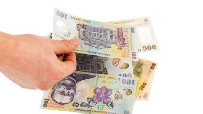Se confiscă banii. Lege pentru cetățenii români și străini. Statul îi reține pe toți, dacă nu i-ai declarat