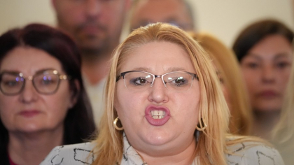Diana Șoșoacă cere desființarea grupului SOS România din Senat, după excluderea a trei senatori