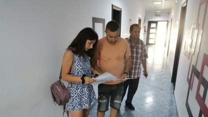 Sute de candidații la Titularizare 2025 contestă notele: „Am luat 4,40. De mică, atunci când mă jucam, mă prefăceam că predau copiilor”