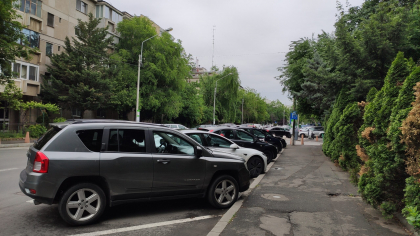 Interdicție pentru șoferi. NU aveți voie să lăsați geamul deschis la mașină. Se aplică amendă pe loc