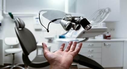 Cât de des este recomandat un detartraj și ce probleme dentare poate preveni