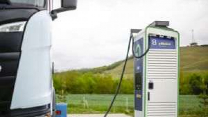 OMV Petrom inaugureaza cel mai mare hub de incarcare electrica din Romania, amplasat pe autostrada A1