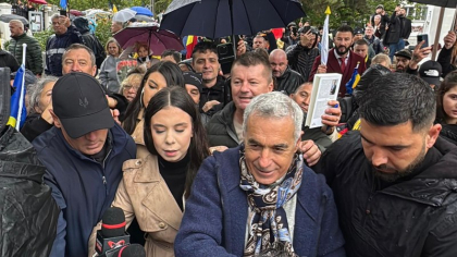 Călin Georgescu comparat de preotul din Buftea cu „Sfântul Cleopa”. Slujitorul bisericii a tras clopotele pentru fostul candidat la prezidențiale