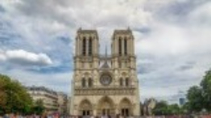 Alertă la Paris din cauza unei scrisori găsite din întâmplare în catedrala Notre-Dama. Ce scria în răvaș