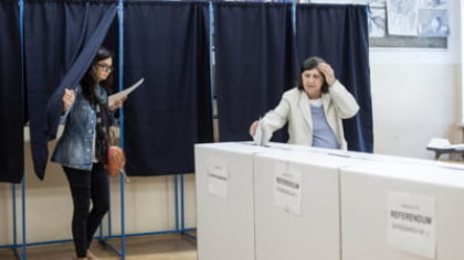 O persoană ar fi vrut să cumpere voturile unei întregi familii, în Bihor