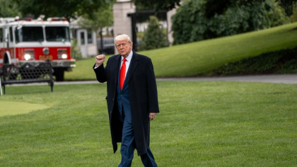 Trump a inventat o nouă regulă prezidențială pentru a justifica o cină fastuoasă cu investitori în cripto