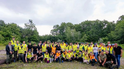 Gesturi simple care contează pentru un viitor mai bun  Peste 15 tone de deșeuri colectate în cadrul campaniei de ecologizare a BAT