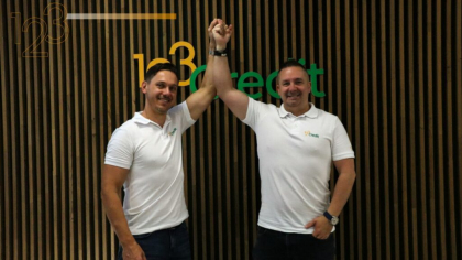 123Credit crește de 5 ori într-un an: noul lider digital al creditării din România