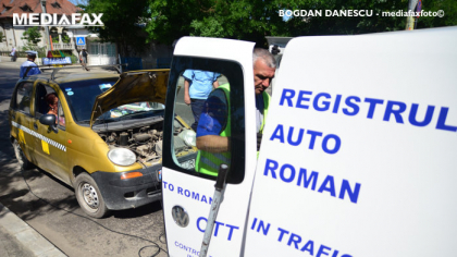 Maşini cu probleme tehnice, scoase din trafic de Poliţia Capitalei